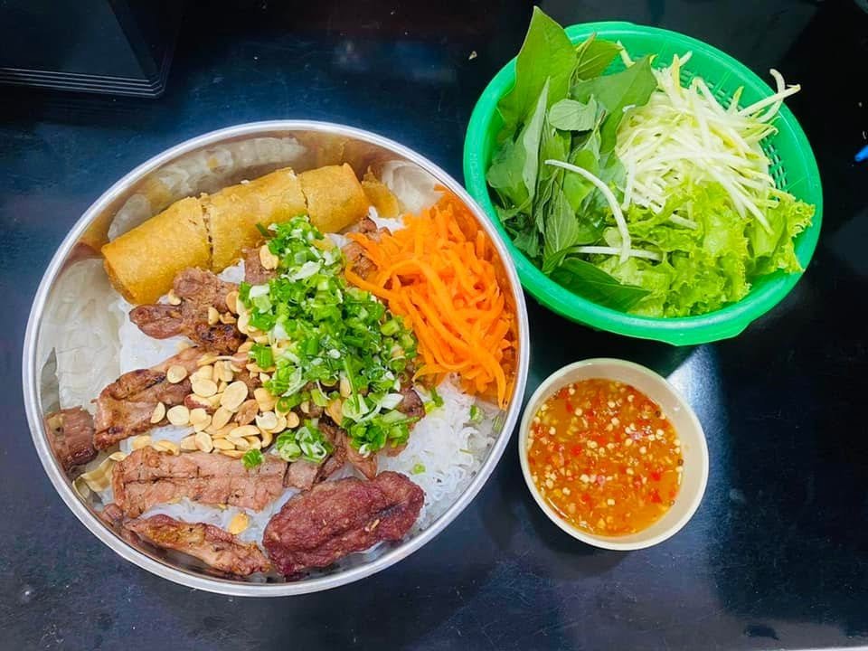 분팃느엉 키우바오